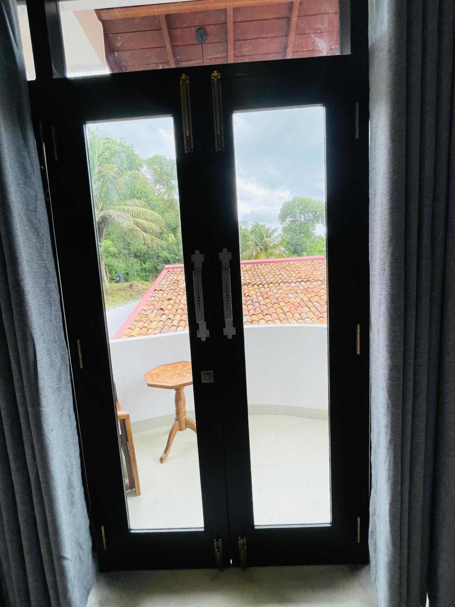 דיקוולה Thara Inn Villa מראה חיצוני תמונה